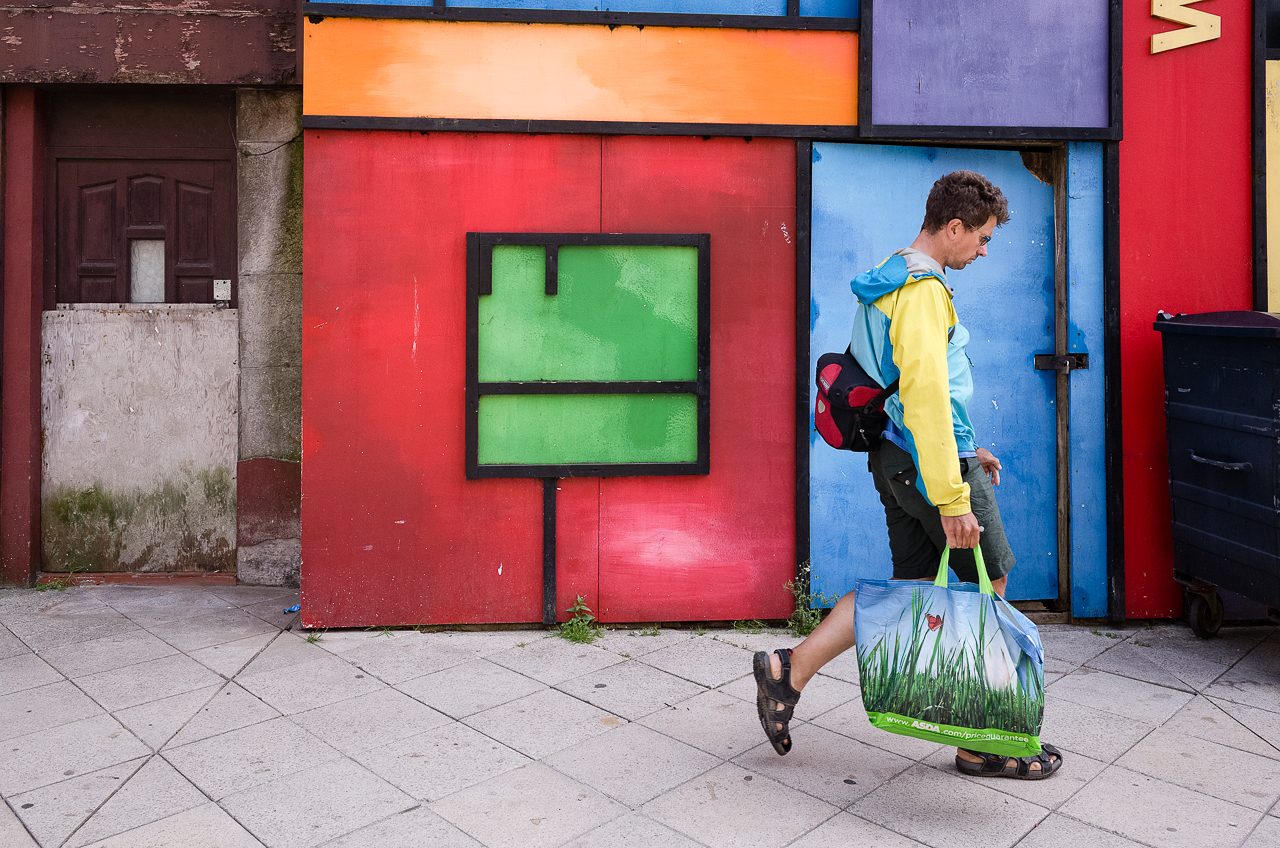 swansea high street colours Math Roberts fotogenik collective street photography